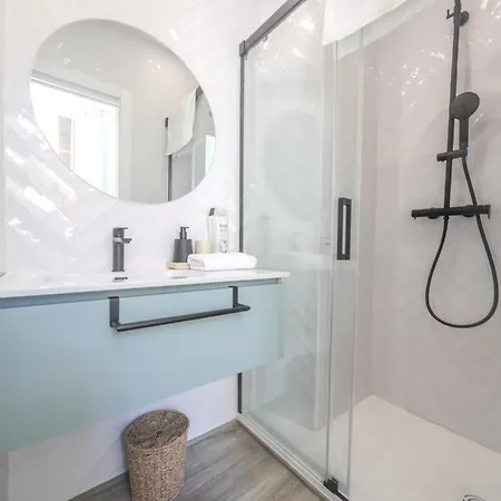 Cozy 1br Picasso By Easytrip