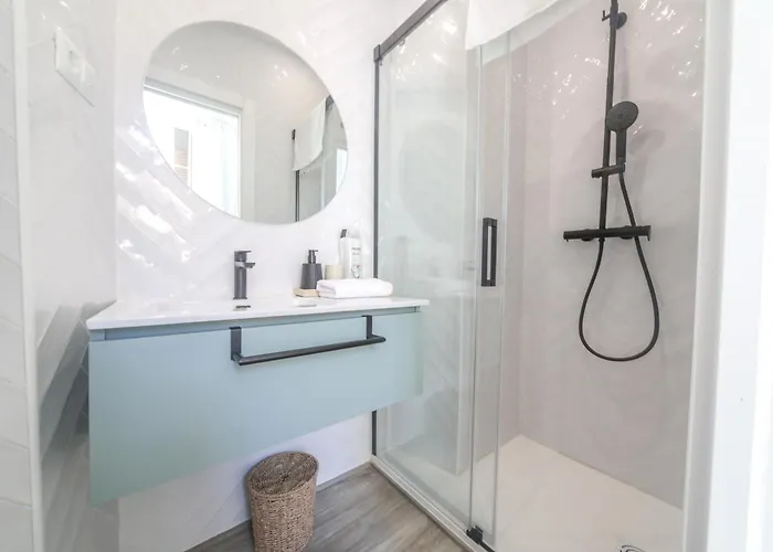 Cozy 1br Picasso By Easytrip
